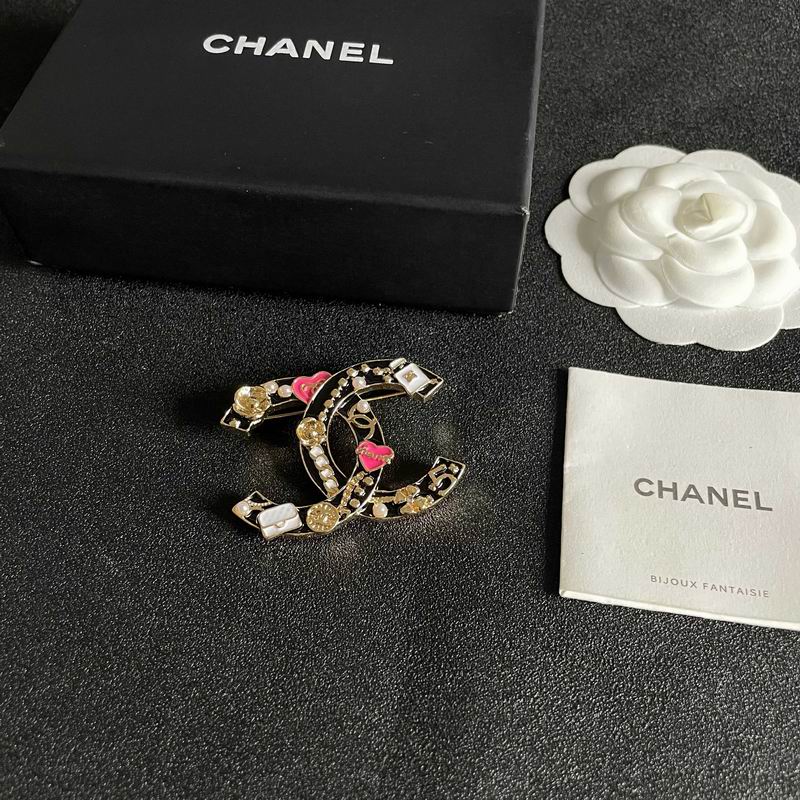 Chanel Brooch 05yxs83